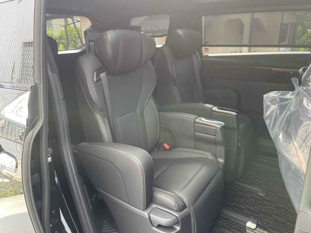 アルファード Ｚ　改良後モデル　ＪＢＬ　　ユニバーサルステップ　　デジタルインナーミラー　オートクルーズコントロール　レーンアシスト　パークアシスト　衝突被害軽減システム　　オートマチックハイビーム　オートライト（27枚目）