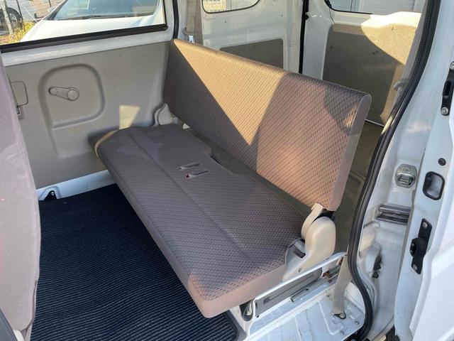 エブリイ ＰＣ　ＡＴ　衝突被害軽減システム　クリアランスソナー　ＥＴＣ　ナビ　両側スライドドア　キーレスエントリー　盗難防止システム　ＥＳＣ　エアコン　パワーステアリング　パワーウィンドウ（18枚目）