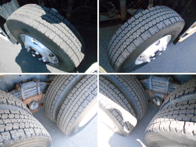 クオン 　コンクリートミキサー車　上物カヤバ工業製　ドラム容量８．７立米　水ポンプ有　積載９．６１ｔ　２デフ　７速ミッション　エンジン出力３８０ＰＳ　ターボ車（40枚目）