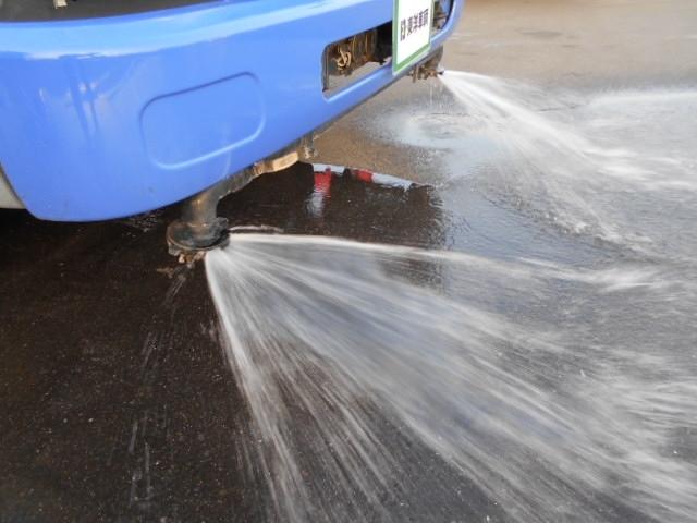 キャンター 　散水車　上物酒井機工　ＰＴＯ式　積載４ｔ　容量４，０００Ｌ　吸水　散水　５速ミッション　排ガス適合（23枚目）