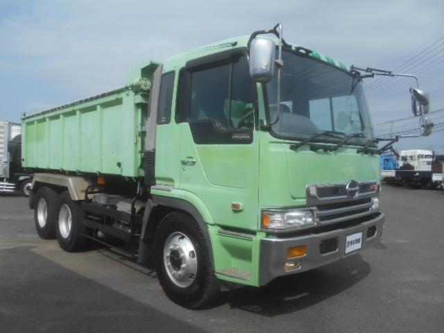 　深ダンプ　上物新明和製　２デフ　積載９．６ｔ　荷台寸法５３０ｘ２２１ｘ１００　荷台床鉄板張り　電動天蓋コボレーン付　土砂禁　Ｖ８エンジン　３９０馬力　７速ミッション(2枚目)