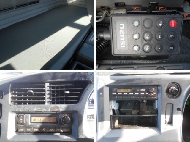ギガ 　アルミブロック平ボディ　４軸低床　積載１３．９ｔ　荷台寸法９５２ｘ２４０ｘ５９　荷台床板張り　総輪エアサス　内フック９対　中央１１個　引出しフック１８対　スタンションホール４カ所／３本（16枚目）