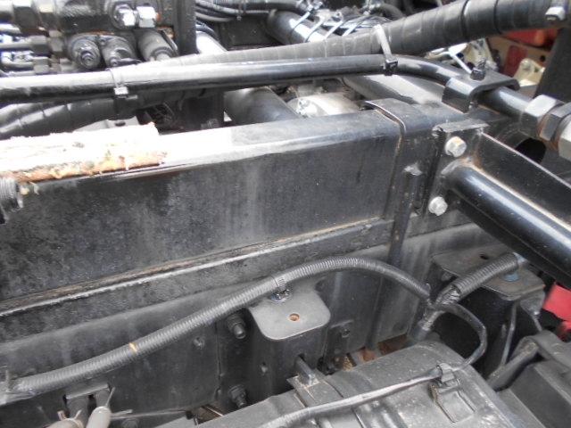 デュトロ 　塵芥車／巻込み式パッカー　上物モリタ製　容量４．２立米　汚水タンク　ハイブリット車　走行１０．５万ｋｍ　ＡＴ車（35枚目）