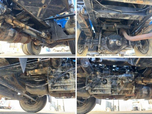 キャンター 　散水車　上物極東開発製　上物型式ＬＨ０４－３０３　容量４０００Ｌ　ＰＴＯ式　前方圧力・後方重力散水　吸水機能付　放水銃付　５速ミッション　走行４．１万ｋｍ（40枚目）