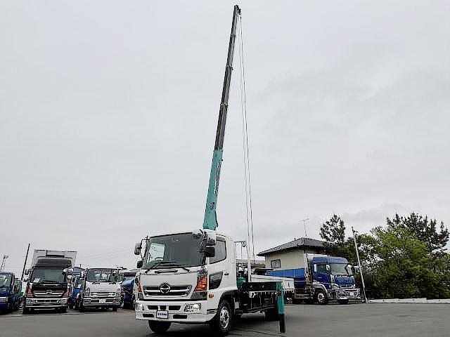 ヒノレンジャー 　クレーン付平ボディ　上物タダノＯＥＭ（前田製）　５段ブーム　ラジコン付（無線）　フックイン　２．９ｔ吊り　角足差し違いアウトリガー　荷台寸法５０９ｘ２１５ｘ４０　荷台床板張り　ロープ穴・内フック各４対（8枚目）