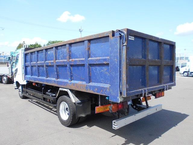 ファイター 　深ダンプ　上物新明和製　増トン車　積載６．５ｔ　荷台寸法５５０ｘ２２１ｘ１１５　容量約１３．９立米　ベッド付　走行４６．７万ｋｍ　６速ミッション（5枚目）