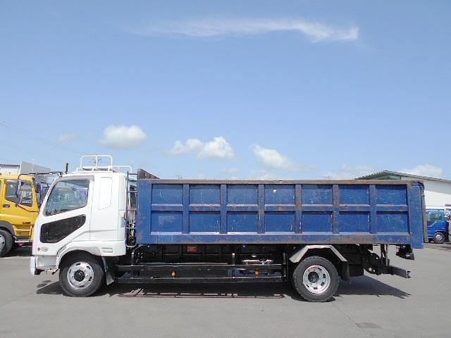 ファイター 　深ダンプ　上物新明和製　増トン車　積載６．５ｔ　荷台寸法５５０ｘ２２１ｘ１１５　容量約１３．９立米　ベッド付　走行４６．７万ｋｍ　６速ミッション（8枚目）