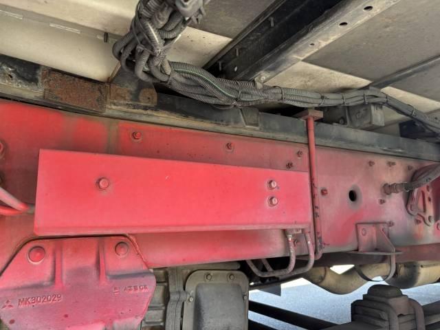 スーパーグレート 　アルミウイング　４軸低床　荷台寸法９６５×２４１×２６４　荷台床板張り　積載１３．５ｔ　後輪エアサス　内フック　ラッシングレール２段　バックモニター付　メッキパーツ　３８０馬力　走行６７．６万ｋｍ（38枚目）