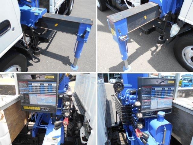 エルフトラック 　クレーン付き平ボディ　上物タダノ製　４段ブーム　ラジコン（無線）　フックイン　２．６ｔ吊り　標準ロングボディ　荷台寸法３７０×１８０×３８　荷台床木張り　ロープ穴３対　走行７．８万ｋｍ（22枚目）
