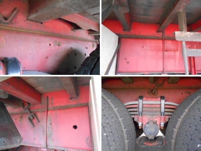 ギガ 　林業仕様　上物古河ユニック　積載１０．３ｔ　３６０℃回転グラップル付　荷台寸法８２６×２４６　ハイルーフ　２デフ　リターダー　アルミホイール　走行８１．５万ｋｍ　７速ミッション（38枚目）