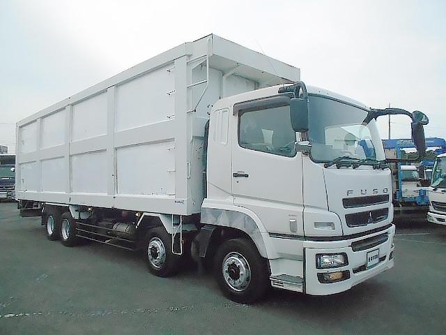 スーパーグレート 　チップ運搬車　上物新明和製　スライドデッキ　積載１０．２ｔ　荷台内寸：９５０×２２９×２４５【約５２立米】　室内デッキ動作リモコン　７速ミッション　４軸低床　２５ｔ車　ターボ車　２６５／７０Ｒ１９．５（2枚目）