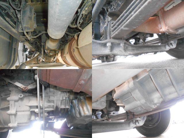 スーパーグレート 　チップ運搬車　上物新明和製　スライドデッキ　積載１０．２ｔ　荷台内寸：９５０×２２９×２４５【約５２立米】　室内デッキ動作リモコン　７速ミッション　４軸低床　２５ｔ車　ターボ車　２６５／７０Ｒ１９．５（78枚目）