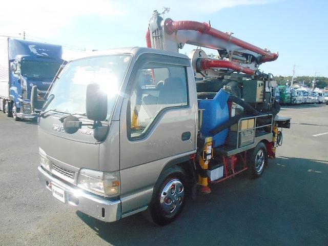エルフトラック 　コンクリートポンプ車　上物極東開発製　上物型式ＰＨ３５－１１　真空スクイーズ式　３段屈折式ブーム　地上高１１．４ｍ　３６０°全旋回　ラジコン２個あり（無線）　走行６万ｋｍ（3枚目）
