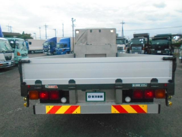 フォワード 　アルミブロック平　荷台内寸６１４×２３６×３７　ワイドボディ　後輪エアサス　荷台床木張り　内フック１６対　センターフック９か所　スタンションホール２か所　造りボディ　工具箱　荷台支柱抜き差し可（9枚目）