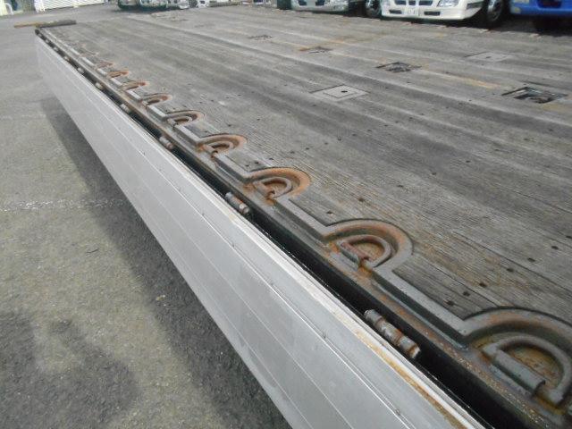 フォワード 　アルミブロック平　荷台内寸６１４×２３６×３７　ワイドボディ　後輪エアサス　荷台床木張り　内フック１６対　センターフック９か所　スタンションホール２か所　造りボディ　工具箱　荷台支柱抜き差し可（40枚目）