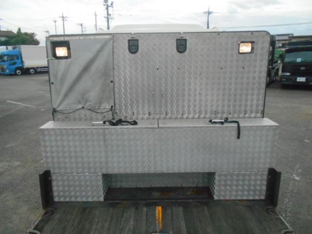 フォワード 　アルミブロック平　荷台内寸６１４×２３６×３７　ワイドボディ　後輪エアサス　荷台床木張り　内フック１６対　センターフック９か所　スタンションホール２か所　造りボディ　工具箱　荷台支柱抜き差し可（43枚目）