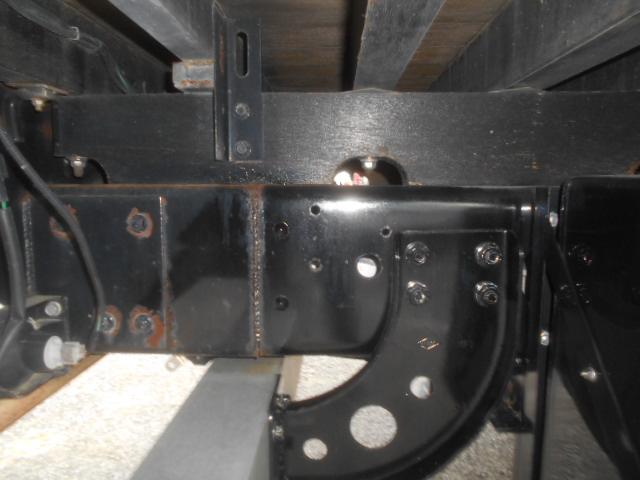 ファイター 　クレーン付ハイジャッキセルフ　上物古河ユニック　ＵＲＧ３７４　４段ブーム（前方格納）　ラジコン付（無線）　フックイン　２．９ｔ吊　差し違いアウトリガー　増トン　ワイドボディ　積載７．３ｔ　荷台床木張り（73枚目）