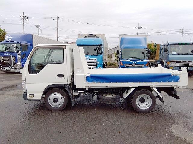 エルフトラック 　低床ダンプ　上物新明和製　荷台寸法３０６ｘ１６０ｘ３２　積載２ｔ　４ナンバー　５速ミッション　走行１２．７万ｋｍ（7枚目）