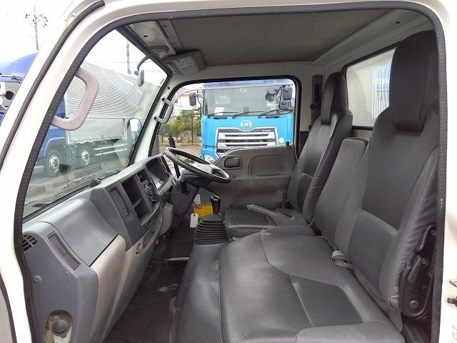 エルフトラック 　低床ダンプ　上物新明和製　荷台寸法３０６ｘ１６０ｘ３２　積載２ｔ　４ナンバー　５速ミッション　走行１２．７万ｋｍ（13枚目）