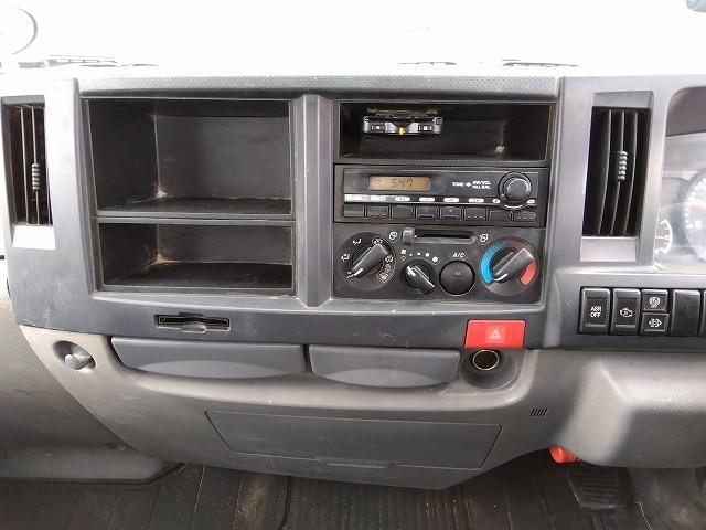 エルフトラック 　低床ダンプ　上物新明和製　荷台寸法３０６ｘ１６０ｘ３２　積載２ｔ　４ナンバー　５速ミッション　走行１２．７万ｋｍ（15枚目）