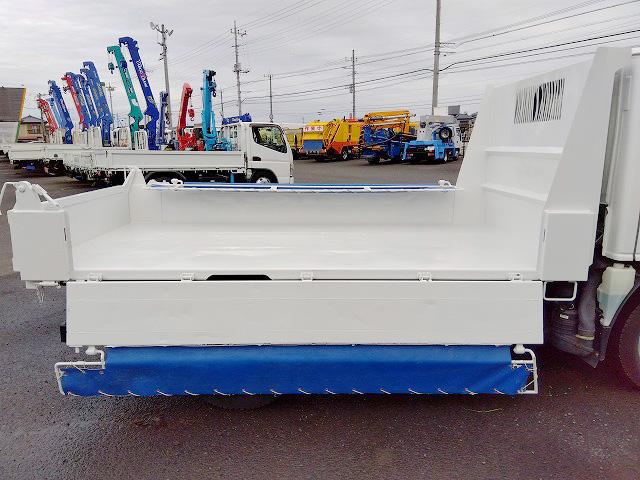 エルフトラック 　低床ダンプ　上物新明和製　荷台寸法３０６ｘ１６０ｘ３２　積載２ｔ　４ナンバー　５速ミッション　走行１２．７万ｋｍ（34枚目）