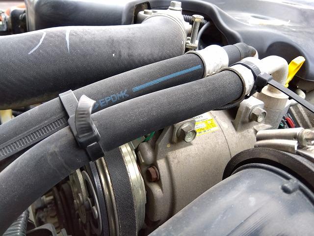 エルフトラック 　低床ダンプ　上物新明和製　荷台寸法３０６ｘ１６０ｘ３２　積載２ｔ　４ナンバー　５速ミッション　走行１２．７万ｋｍ（43枚目）