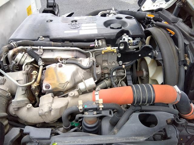 エルフトラック 　低床ダンプ　上物新明和製　荷台寸法３０６ｘ１６０ｘ３２　積載２ｔ　４ナンバー　５速ミッション　走行１２．７万ｋｍ（44枚目）