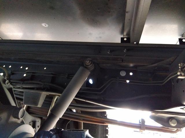 エルフトラック 冷蔵冷凍車 上物東プレ製(R134a) -5℃設定(空荷状態で-5℃まで確認済) ワイドロングボディ 積載2.95t 荷台寸法430×195×191 荷台床鉄板張り 水抜き穴2つ バックモニター付(67枚目)