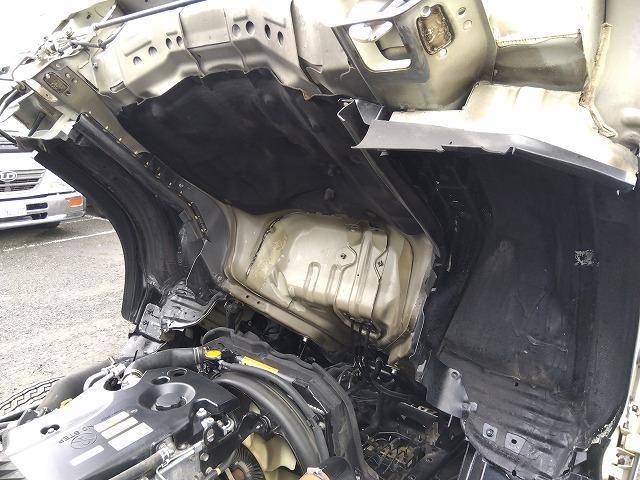 エルフトラック 塵芥車/パッカー車 プレス式 上物モリタ製 容量4.1立米 積載2t 連続スイッチ付 汚水タンク付 ハイキャブ 助手席スライドドア仕様 後方LED作業板付 6速ミッション 走行16.9万km(43枚目)