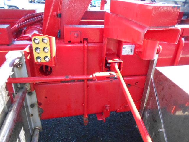 ヒノレンジャー  ヒアブクレーン付深ダンプ ヒアブクレーン(099) チューリップ型グラップル 回転式グラップル トップシート有 極東開発製深ダンプ 土砂禁 積載5.1t 増トン車 走行8.4万km ダンプ後方下開き(78枚目)