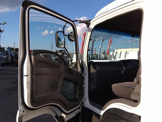 フォワード 　格納ＰＧ付冷蔵冷凍車　上物東プレ製（Ｒ４０４ａ）　－３０℃設定　積載２．１５ｔ　荷台寸法６１４×２３０×２１１　荷台床アルミ縞板張り　ラッシングレール２段　ジョルダーレール付　極東開発製格納ＰＧ付（14枚目）