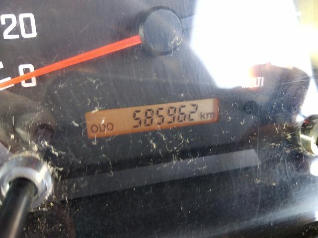 フォワード 　格納ＰＧ付冷蔵冷凍車　上物東プレ製（Ｒ４０４ａ）　－３０℃設定　積載２．１５ｔ　荷台寸法６１４×２３０×２１１　荷台床アルミ縞板張り　ラッシングレール２段　ジョルダーレール付　極東開発製格納ＰＧ付（17枚目）