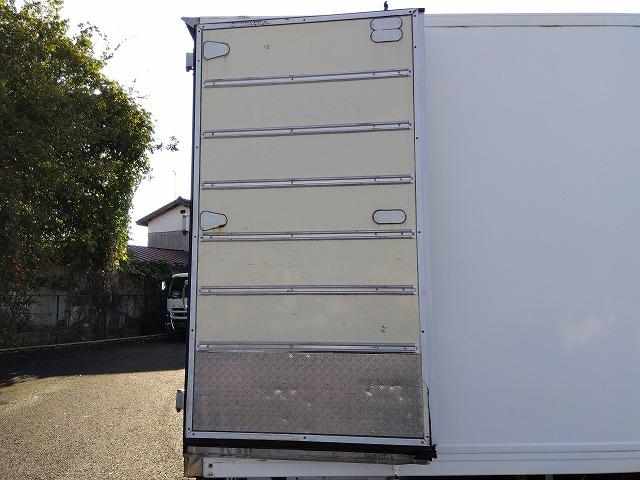 フォワード 　格納ＰＧ付冷蔵冷凍車　上物東プレ製（Ｒ４０４ａ）　－３０℃設定　積載２．１５ｔ　荷台寸法６１４×２３０×２１１　荷台床アルミ縞板張り　ラッシングレール２段　ジョルダーレール付　極東開発製格納ＰＧ付（37枚目）