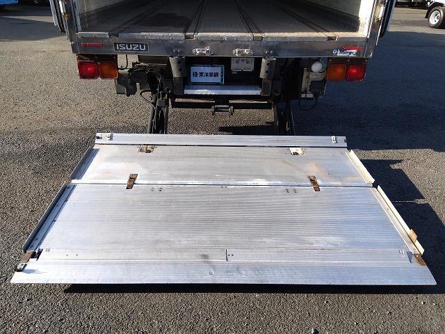 フォワード 　格納ＰＧ付冷蔵冷凍車　上物東プレ製（Ｒ４０４ａ）　－３０℃設定　積載２．１５ｔ　荷台寸法６１４×２３０×２１１　荷台床アルミ縞板張り　ラッシングレール２段　ジョルダーレール付　極東開発製格納ＰＧ付（49枚目）