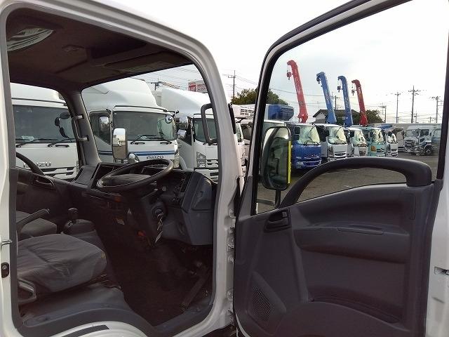 エルフトラック 跳ね上げPG付アルミバン 上物日本フルハーフ 標準ロングボディ 積載2.95t 荷台寸法446×176×207 荷台床木張り パワーゲート日本フルハーフ製 左サイド扉 ラッシングレール1段 ハイキャブ(10枚目)