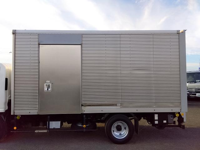 エルフトラック 跳ね上げPG付アルミバン 上物日本フルハーフ 標準ロングボディ 積載2.95t 荷台寸法446×176×207 荷台床木張り パワーゲート日本フルハーフ製 左サイド扉 ラッシングレール1段 ハイキャブ(26枚目)