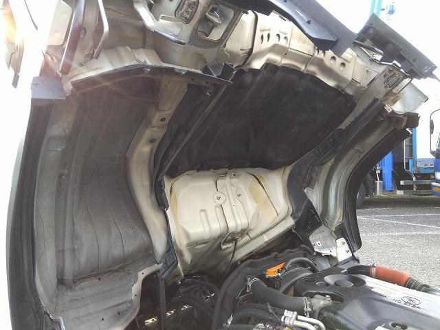 エルフトラック 跳ね上げPG付アルミバン 上物日本フルハーフ 標準ロングボディ 積載2.95t 荷台寸法446×176×207 荷台床木張り パワーゲート日本フルハーフ製 左サイド扉 ラッシングレール1段 ハイキャブ(50枚目)