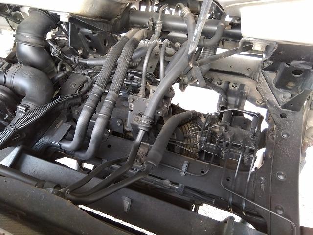 エルフトラック 跳ね上げPG付アルミバン 上物日本フルハーフ 標準ロングボディ 積載2.95t 荷台寸法446×176×207 荷台床木張り パワーゲート日本フルハーフ製 左サイド扉 ラッシングレール1段 ハイキャブ(52枚目)