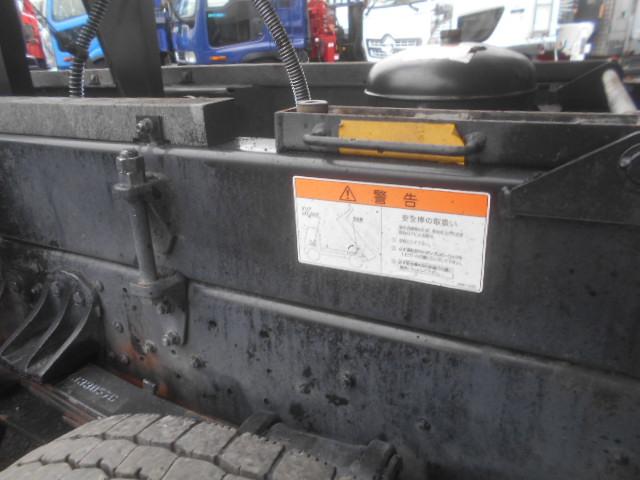 ファイター 　ダンプ　上物極東開発製　増トン　積載７．８ｔ　電動コボレーン　自重計有　荷台架装パーツ　メッキパーツ　アルミホイール　２４０馬力　ベッド　ナビ＆荷台モニター（切り替え式）　バックモニター　ラメ入り塗装（64枚目）