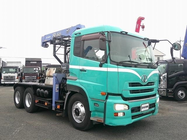 クオン クレーン付トレーラーヘッド 上物タダノ製 3段ブーム ラジコン付(無線) フックイン 2.9t吊 第5輪荷重9t 2デフ 480馬力 リーフサス AT車(エスコット)3ペダル 走行62万km(2枚目)