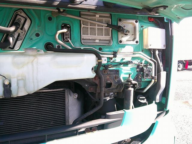 クオン クレーン付トレーラーヘッド 上物タダノ製 3段ブーム ラジコン付(無線) フックイン 2.9t吊 第5輪荷重9t 2デフ 480馬力 リーフサス AT車(エスコット)3ペダル 走行62万km(54枚目)