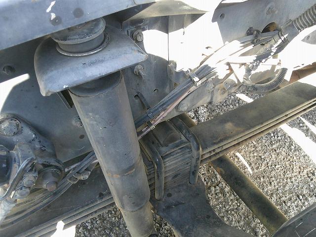 クオン クレーン付トレーラーヘッド 上物タダノ製 3段ブーム ラジコン付(無線) フックイン 2.9t吊 第5輪荷重9t 2デフ 480馬力 リーフサス AT車(エスコット)3ペダル 走行62万km(71枚目)