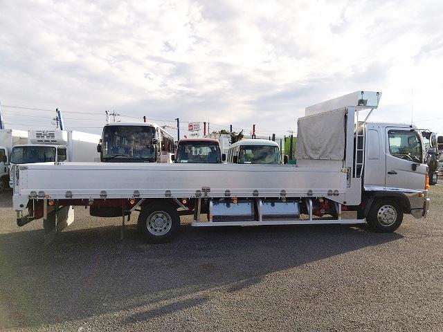 ヒノレンジャー アルミブロック平ボディ 積載3t 6.1mワイドボディ 荷台寸法611×236×48 荷台床木張り 内フック あおり開閉サポート ベッド付 メッキパーツ ETC ドラレコ 燃料タンク150L×2(5枚目)