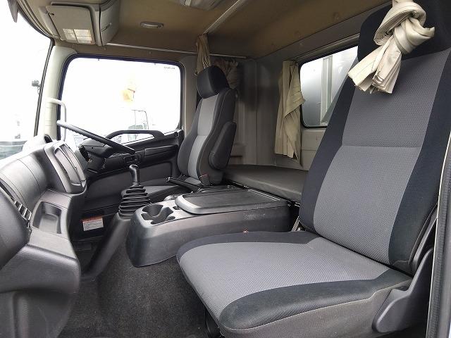 ヒノレンジャー アルミブロック平ボディ 積載3t 6.1mワイドボディ 荷台寸法611×236×48 荷台床木張り 内フック あおり開閉サポート ベッド付 メッキパーツ ETC ドラレコ 燃料タンク150L×2(14枚目)