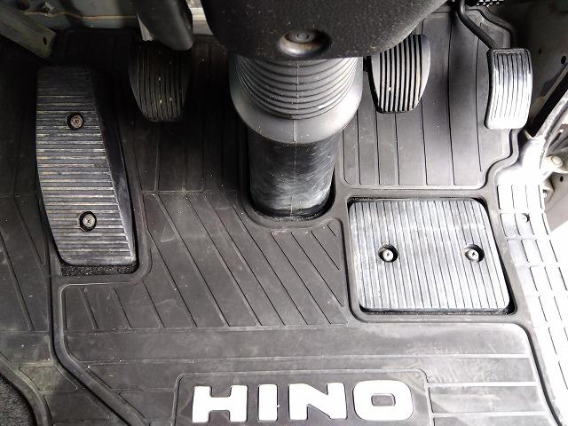 ヒノレンジャー アルミブロック平ボディ 積載3t 6.1mワイドボディ 荷台寸法611×236×48 荷台床木張り 内フック あおり開閉サポート ベッド付 メッキパーツ ETC ドラレコ 燃料タンク150L×2(19枚目)