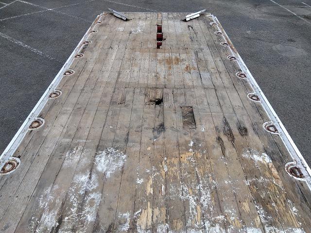 ヒノレンジャー アルミブロック平ボディ 積載3t 6.1mワイドボディ 荷台寸法611×236×48 荷台床木張り 内フック あおり開閉サポート ベッド付 メッキパーツ ETC ドラレコ 燃料タンク150L×2(32枚目)