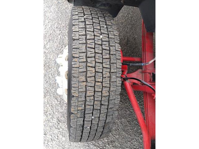 ヒノレンジャー アルミブロック平ボディ 積載3t 6.1mワイドボディ 荷台寸法611×236×48 荷台床木張り 内フック あおり開閉サポート ベッド付 メッキパーツ ETC ドラレコ 燃料タンク150L×2(58枚目)