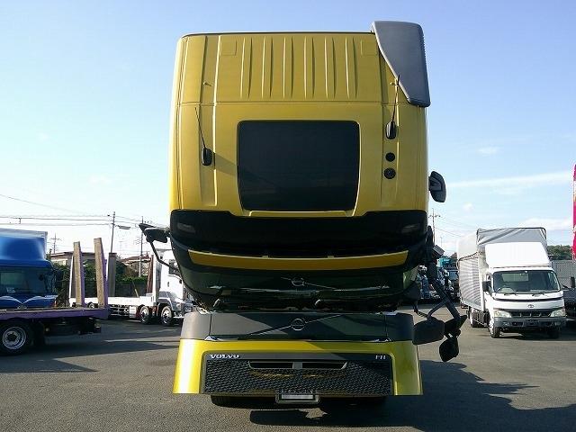 ボルボその他 トレーラーヘッド 第5輪荷重11.5t ハイルーフ 後輪エアサス ハイキャブ 総輪アルミホイール サンルーフ有 電動サンシェード カラーバックモニター有 AT車(2ペダル)(33枚目)