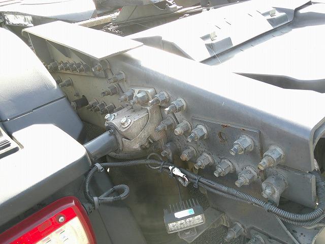 ボルボその他 トレーラーヘッド 第5輪荷重11.5t ハイルーフ 後輪エアサス ハイキャブ 総輪アルミホイール サンルーフ有 電動サンシェード カラーバックモニター有 AT車(2ペダル)(66枚目)