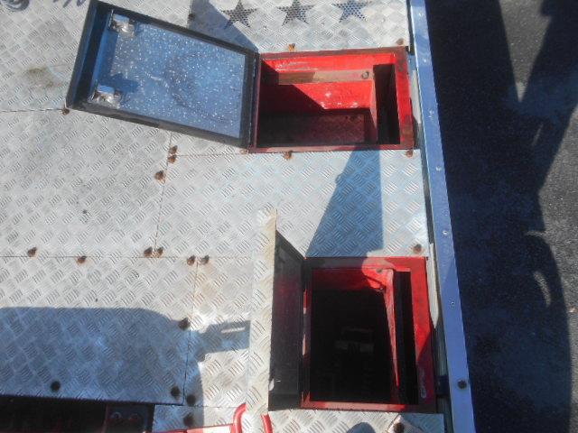 ボルボその他 トレーラーヘッド 第5輪荷重11.5t 後輪エアサス ハイルーフ 440馬力 アルミホイール サンルーフ 電動サンシェード バックモニター付 走行76万km AT車(2ペダル)(12枚目)